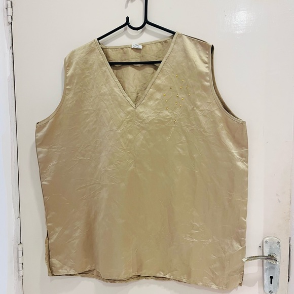 Golden satin top - Picture 5 of 5
